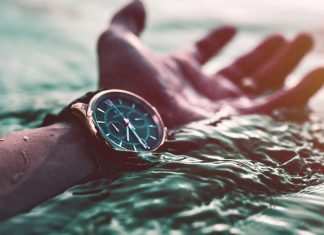 6-Tips-for-Choosing-the-Best-Dive-Watch-for-Your-Use-on-passionarticles