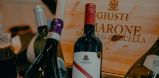 Wine-Lover's-Gift-Ideas-That-Are-Worth-Trying-on-passionarticles