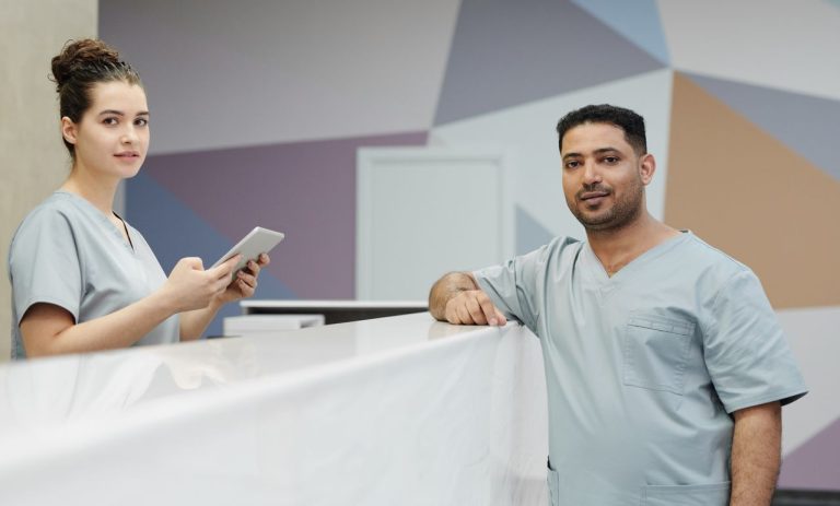 Why Do Medical Scrub Tops’ Color Codes Matter In Healthcare Settings